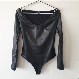 BLACK FAUX LEATHER BODYSUIT
